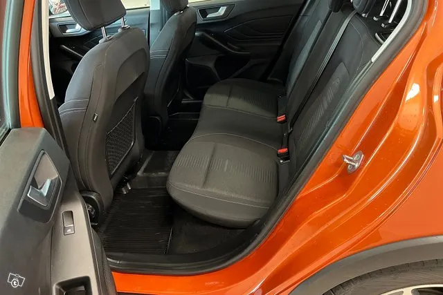 Ford Focus 1,0 EcoBoost 125hv A8 Active * Aktiivi vakkari / Navi * Image 9