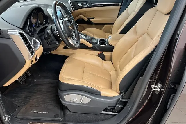 Porsche Cayenne S E-hybrid A Neliveto * Plug-in hybridi / Neliveto* - Autokeskus Helmi vaihtoautotakuu 2 vuotta Image 9