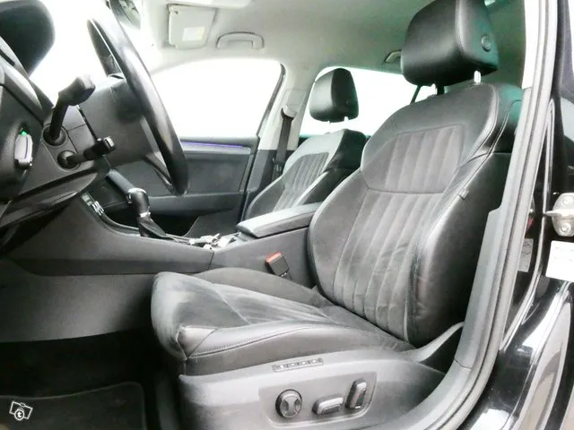 Skoda Superb Combi 1,8 TSI Elegance DSG Autom. / Webasto / Canton / Sähköpenkit / Adapt.vakkari / Keyless / / Image 9