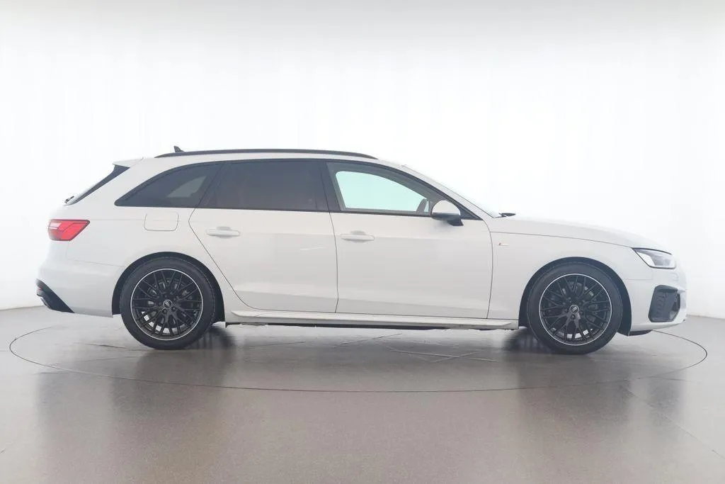 AUDI A4  Image 2