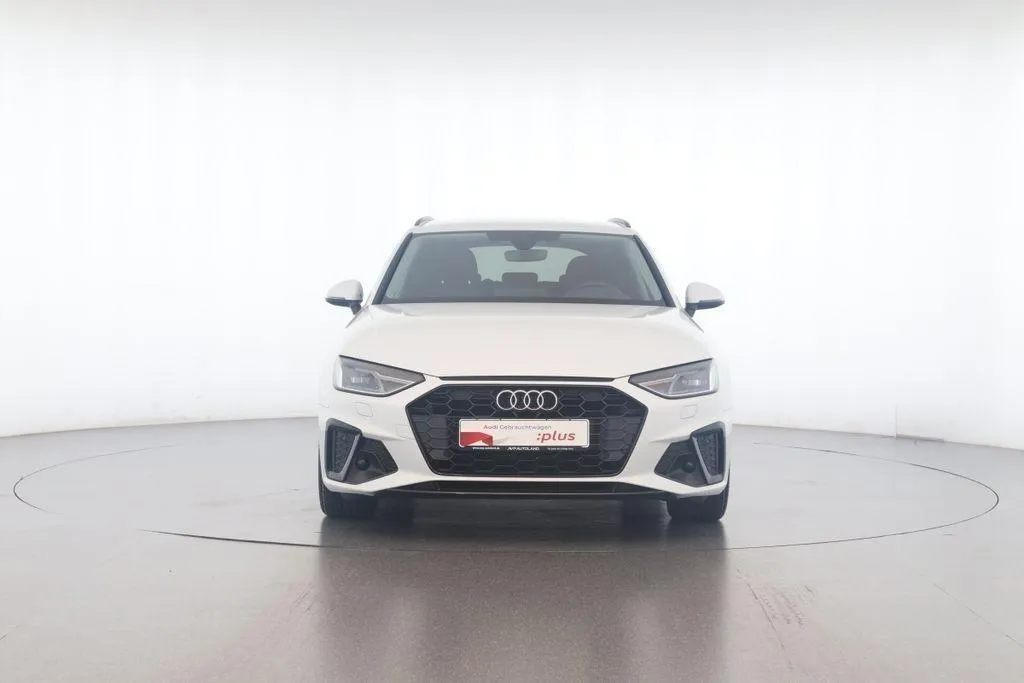 AUDI A4  Image 3