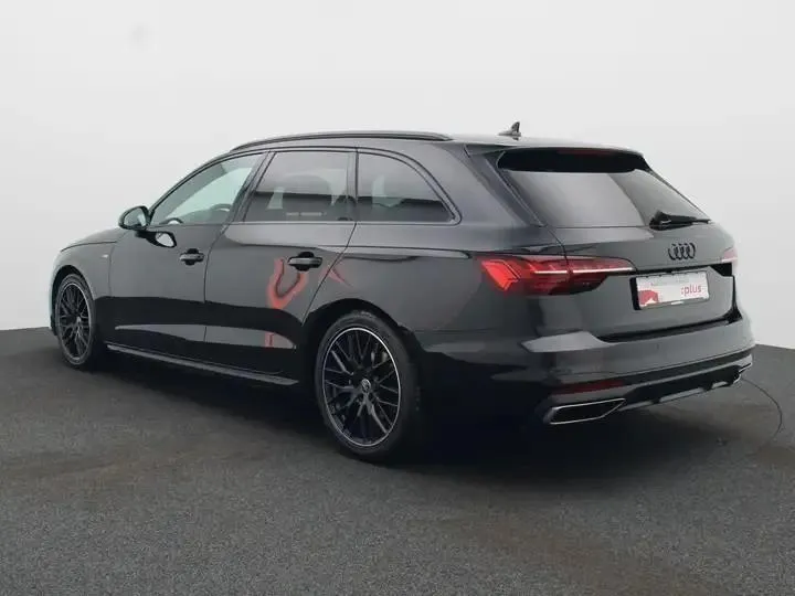 AUDI A4  Image 4