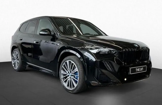 BMW iX1  Image 1