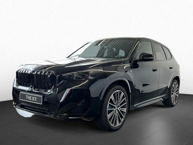 BMW iX1  Image 2