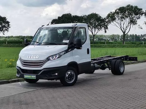 Iveco Daily 35 C 18 Image 2