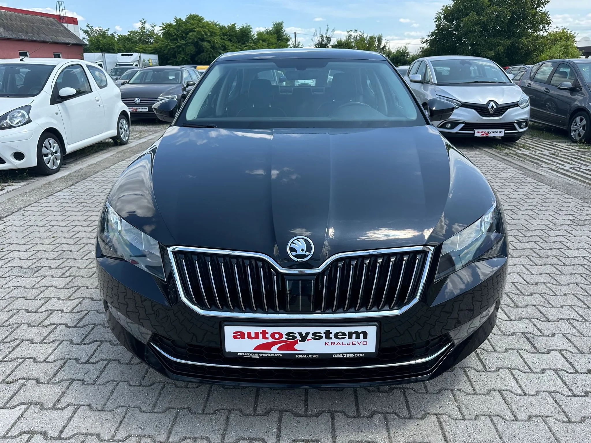 Škoda Superb 2.0 TDI GRADIRAN Image 2