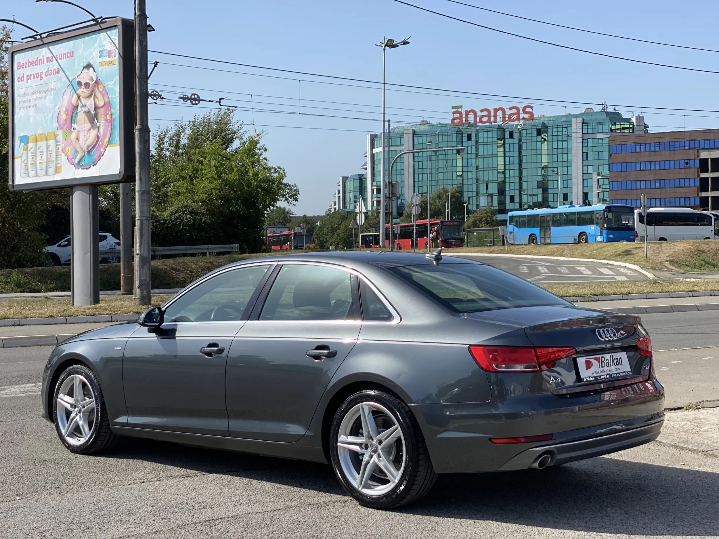 Audi A4 2.0TDI/SLINE/XEN/AUT Image 7