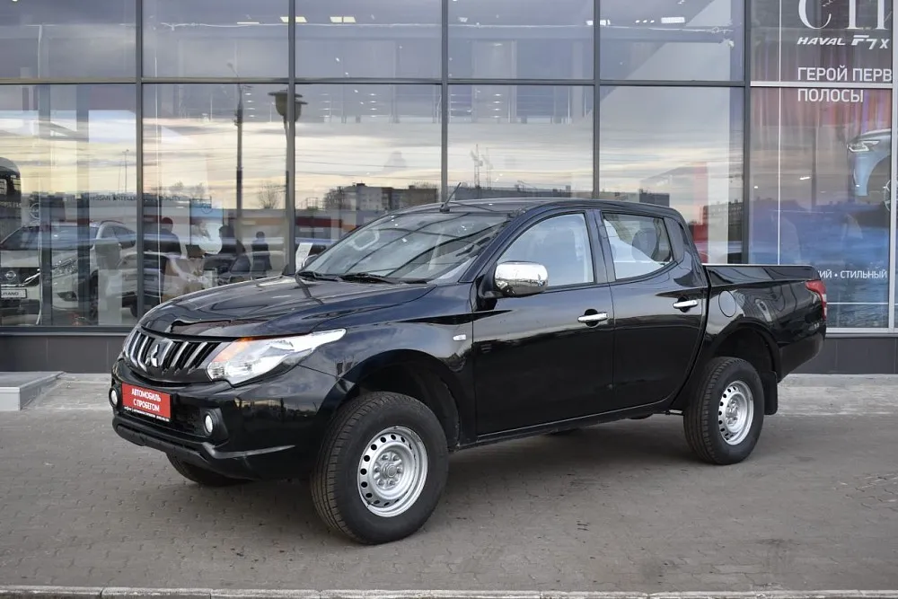 Mitsubishi L200  Image 1