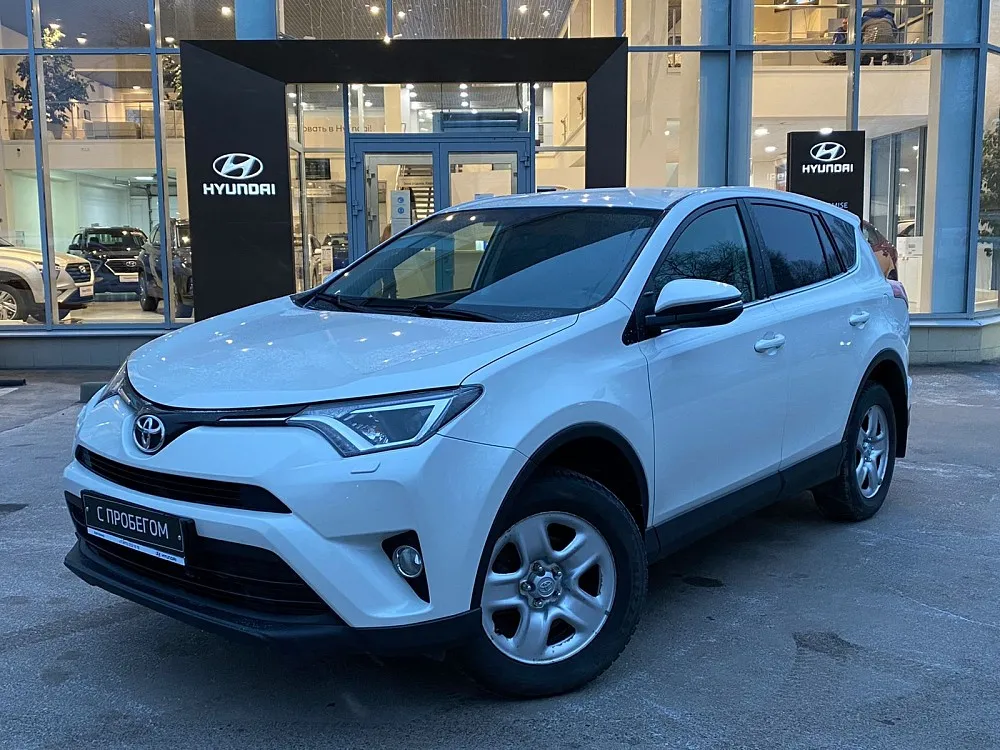 Toyota RAV4  Image 1
