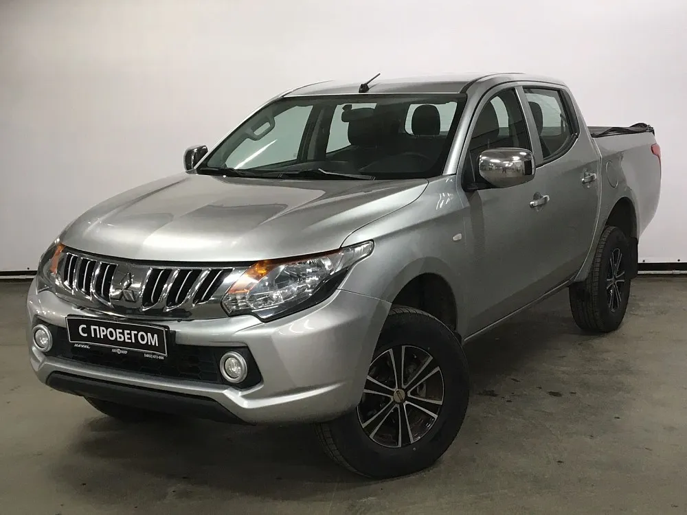 Mitsubishi L200  Image 1