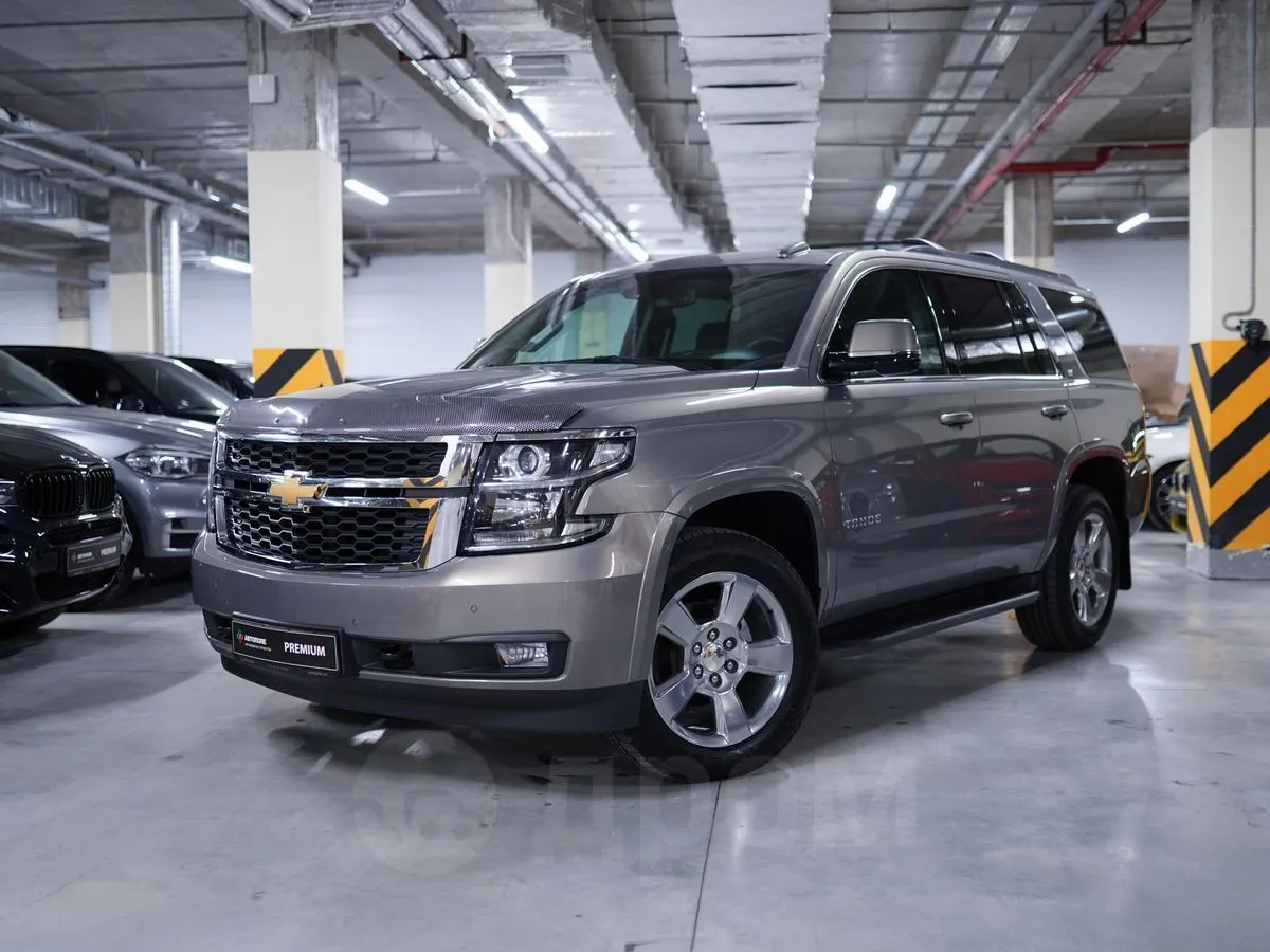 Chevrolet Tahoe  Image 2
