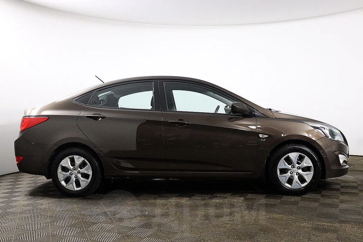 Hyundai Solaris  Image 4