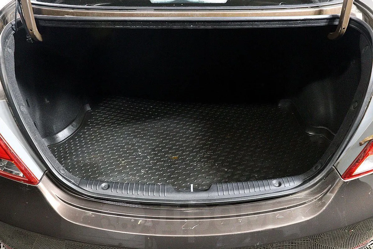 Hyundai Solaris  Image 9