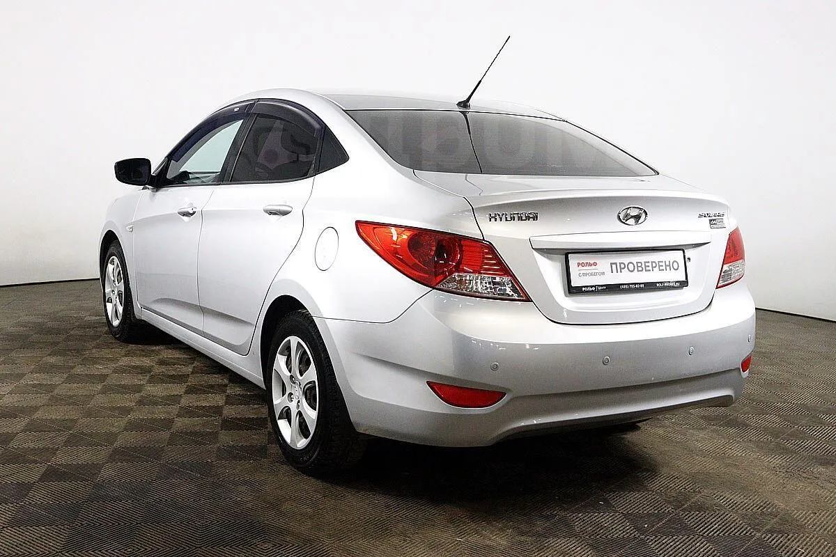 Hyundai Solaris  Image 7