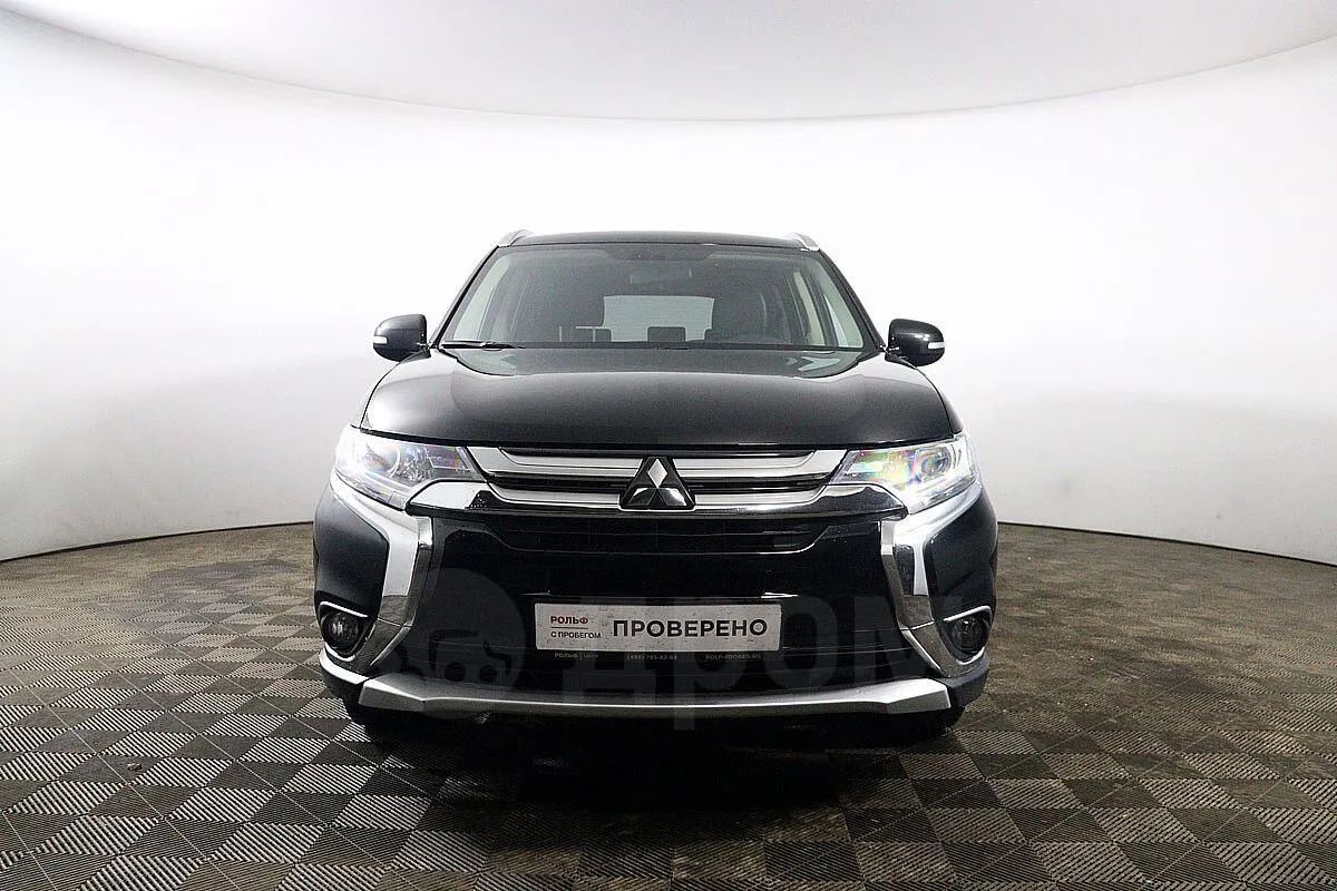 Mitsubishi Outlander  Image 2