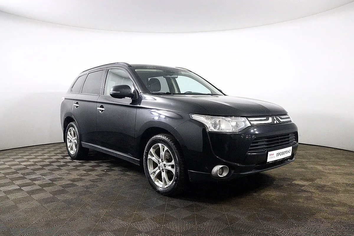 Mitsubishi Outlander  Image 3