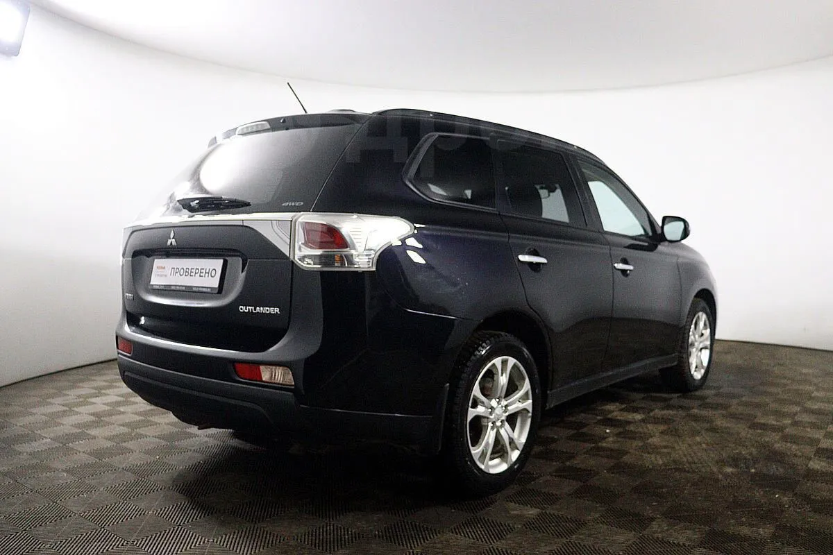Mitsubishi Outlander  Image 5