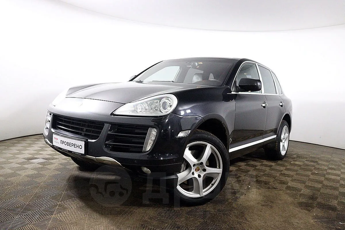 Porsche Cayenne  Image 1