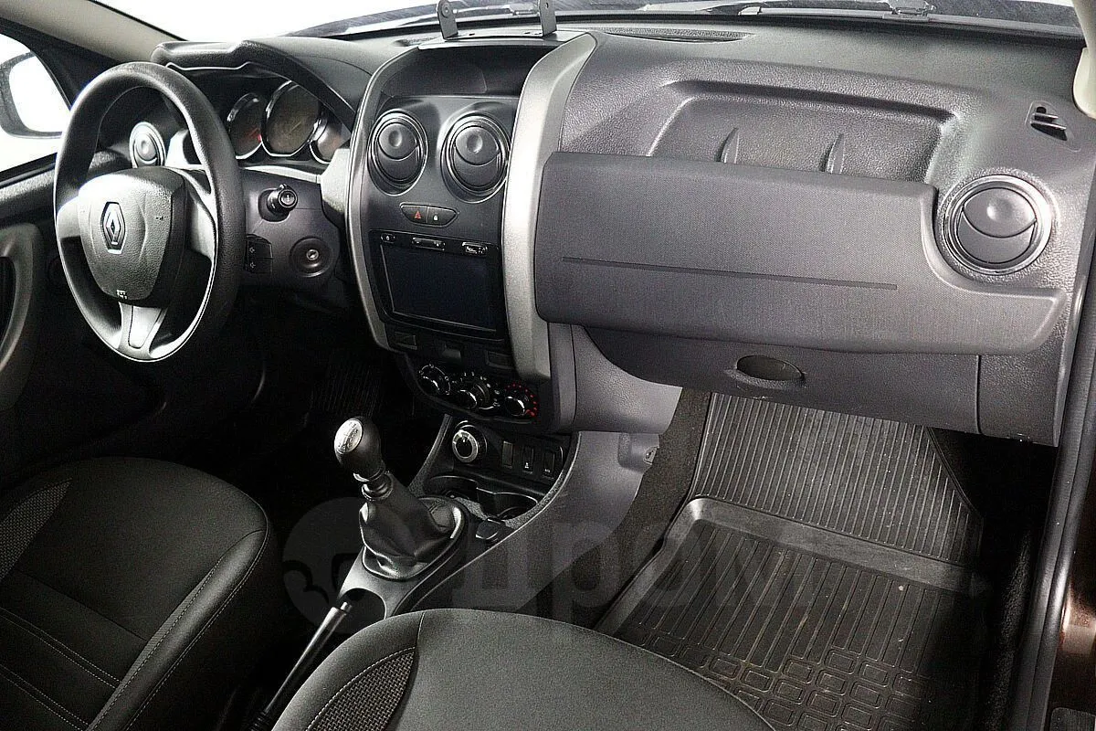 Renault Duster  Image 10