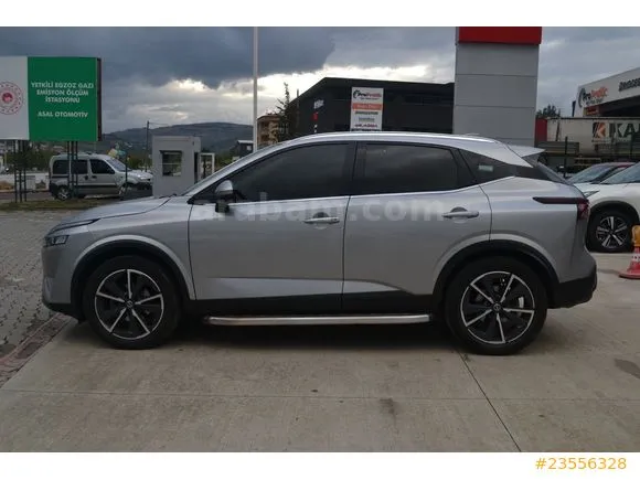 Nissan Qashqai 1.3 DIG-T Tekna Image 10