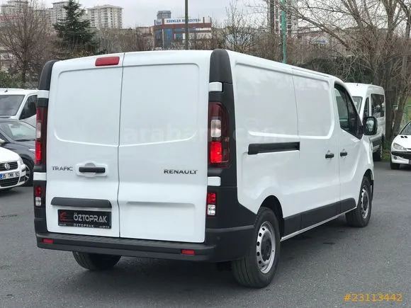 Renault Trafic 2.0 DCI Grand Confort Image 9