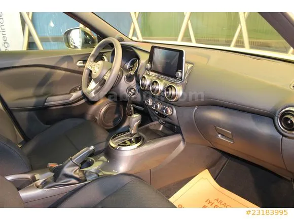 Nissan Juke 1.0 DIG-T Tekna Image 9