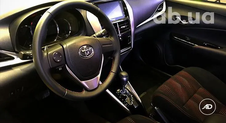 Toyota Yaris 1.0i VVT-i МТ (69 л.с.) Image 4
